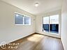 寝室：寝室や子供部屋にぴったりなシンプル洋室でお部屋のコーディネートが楽しめますね。