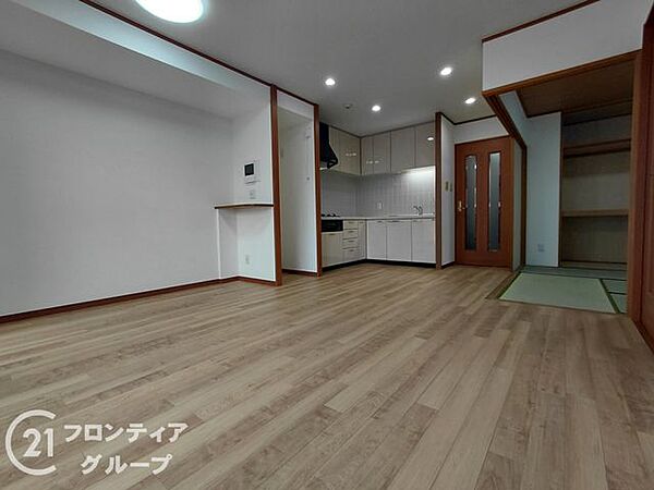 オープンな空間が、広々とした印象を与えます。
