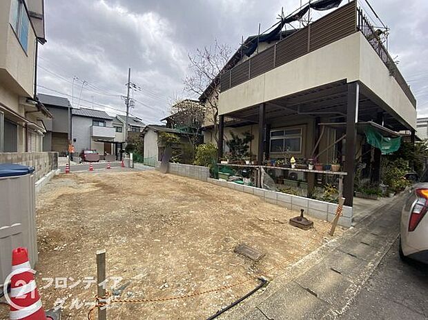 広々としたスペースの玄関です