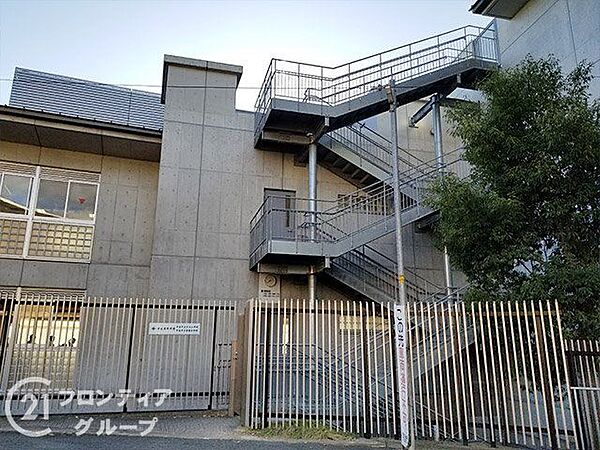 宇治市立黄檗中学校 徒歩22分。 1700m