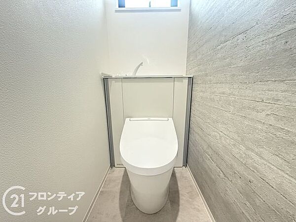 【参考プラン例】落ち着いた雰囲気のトイレは、使い勝手が良く、毎日の生活を快適にする大切な空間です。