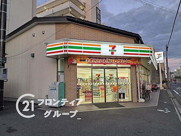 セブンイレブン京都壬生辻町店 徒歩4分。 250m