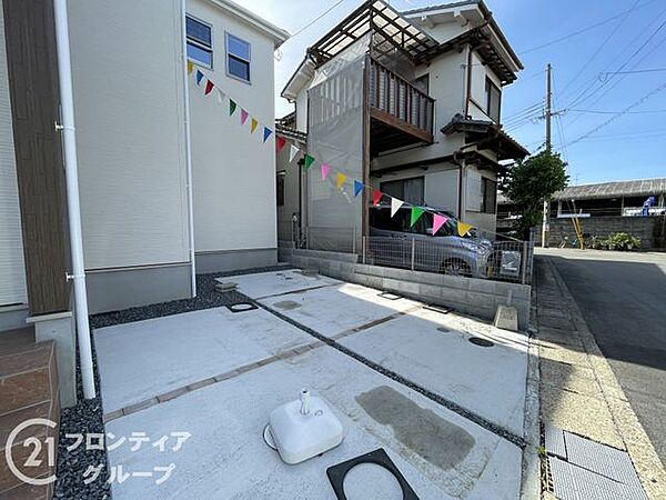 駐車場完備で、車をお持ちの方も安心して利用できる便利で快適な環境が整っており、日常の移動がスムーズです！