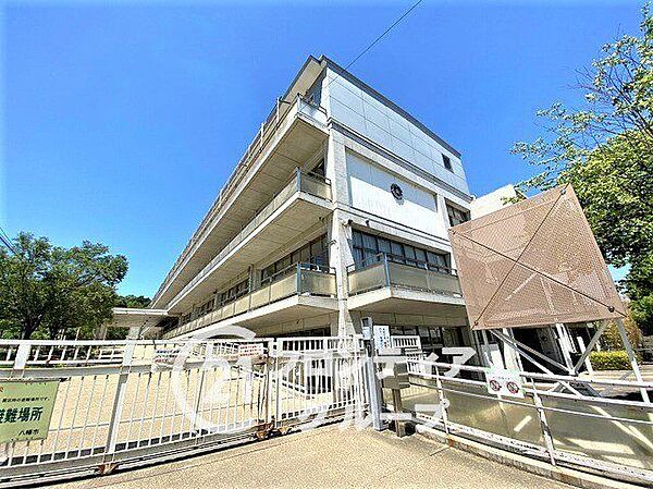 八幡市立美濃山小学校 徒歩13分。 1030m