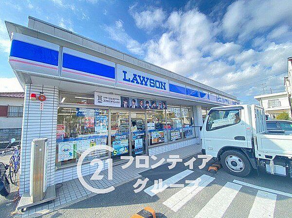 徒歩7分。ローソン男山長沢店　徒歩10分。 510m