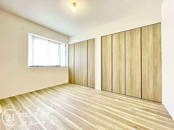 寝室を拡大表示