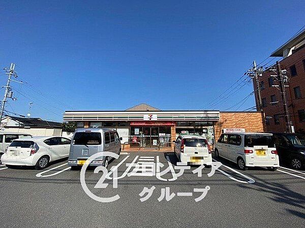セブンイレブン伏見勧進橋店 徒歩4分。 310m