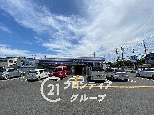 ローソン久我石原店 徒歩2分。 100m
