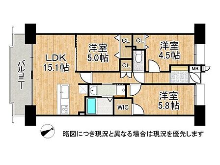 ウォークインクローゼットや収納力のあるクローゼットなど、整理整頓が捗る工夫が満載ですね!15帖超の広々リビングなら、大きなソファを置いて家族でゆったりとくつろぐ贅沢な時間を過ごせそうですね!