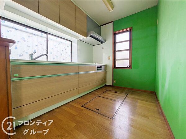はじめてのご相談でも、経験豊富なスタッフが丁寧にお話を伺います。住まいのことで気になることがあれば、いつでもお声がけください