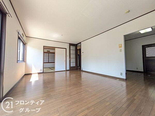 リビング/ダイニングを拡大表示