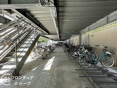物件から受けた印象や、周辺の生活環境への疑問まで、気になることを何でも話してみてください。暮らしのイメージを一緒に整理していきましょう