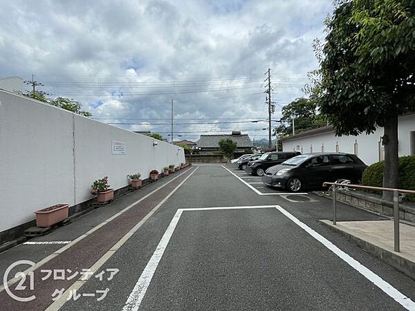 住宅購入の流れや必要な手続きについて、順を追ってご説明しています。はじめての方でも安心してご相談いただける環境を整えています