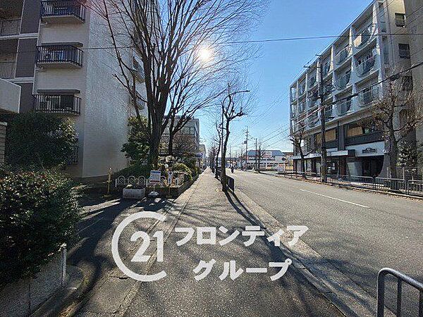 写真だけではわからない採光・広さ・周辺環境の実感は、実際に足を運んでみることが一番です。ご見学はいつでもご予約いただけます