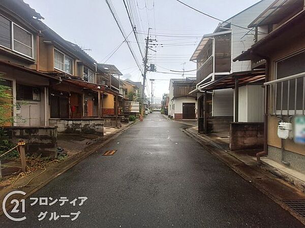 住まい選びは、価格や立地だけでなく、将来の暮らし方まで含めて考えることが大切です。今の段階で気になっていることを、まずスタッフに話してみてください