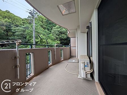 「賃貸のままでいいのか、買うべきか」その判断に必要な情報を、スタッフがわかりやすく整理してお伝えします。お気軽にご相談ください