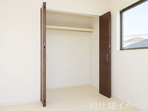 ＼同仕様写真／充実した収納スペースなので、お子様が大きくなって、荷物が増えてもたっぷり収納しておけますね
