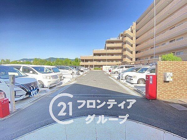 はじめてのご相談でも、経験豊富なスタッフが丁寧にお話を伺います。住まいのことで気になることがあれば、いつでもお声がけください
