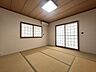和室：住宅購入の流れや必要な手続きについて、順を追ってご説明しています。はじめての方でも安心してご相談いただける環境を整えています