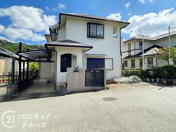 写真だけではわからない採光・広さ・周辺環境の実感は、実際に足を運んでみることが一番です。ご見学はいつでもご予約いただけます