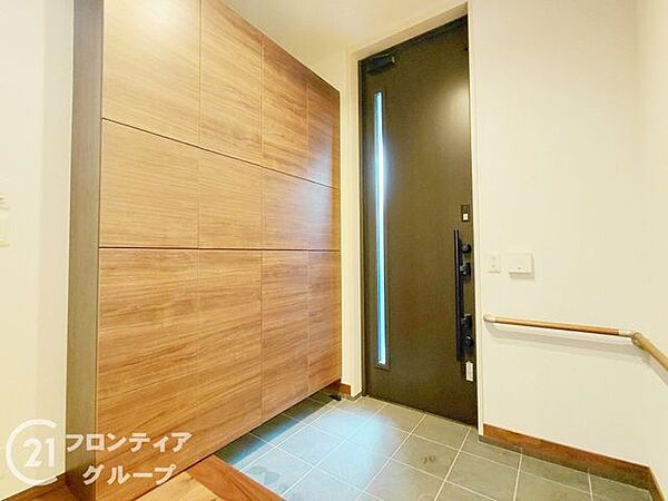 エリアの特性や周辺環境についての情報提供も行っています。物件だけでなく、地域の暮らしやすさも含めてご確認いただけます
