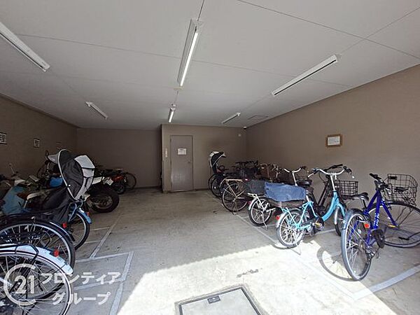 物件から受けた印象や、周辺の生活環境への疑問まで、気になることを何でも話してみてください。暮らしのイメージを一緒に整理していきましょう