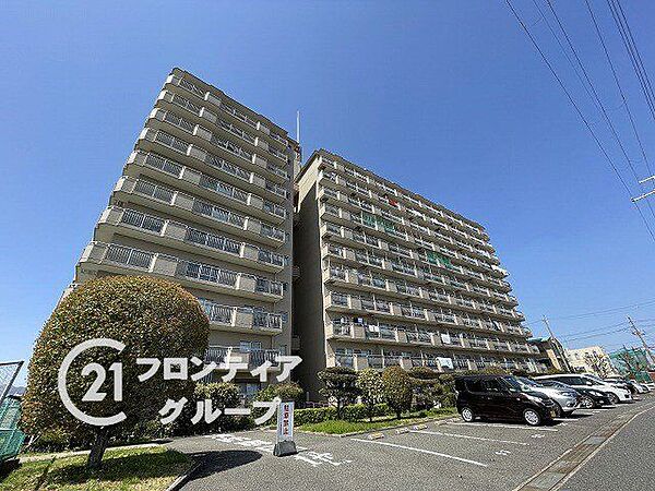 住まい選びは、価格や立地だけでなく、将来の暮らし方まで含めて考えることが大切です。今の段階で気になっていることを、まずスタッフに話してみてください