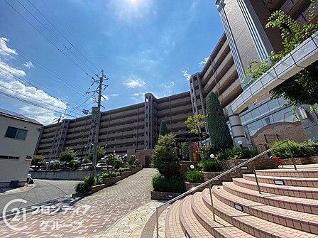 資金計画や住宅ローンのしくみなど、購入前に知っておきたいことをわかりやすくご説明しています。まずはお気軽にお問い合わせください