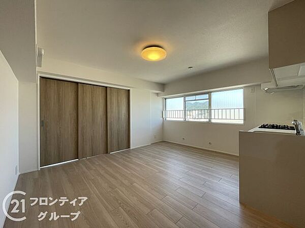 1日の長い時間を過ごす大切なリビングだから、広さ日当たりとことんこだわりましょう！ぜひこの空間を実際にご体感ください！