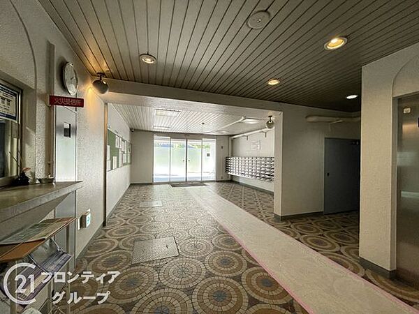 写真だけではわからない採光・広さ・周辺環境の実感は、実際に足を運んでみることが一番です。ご見学はいつでもご予約いただけます