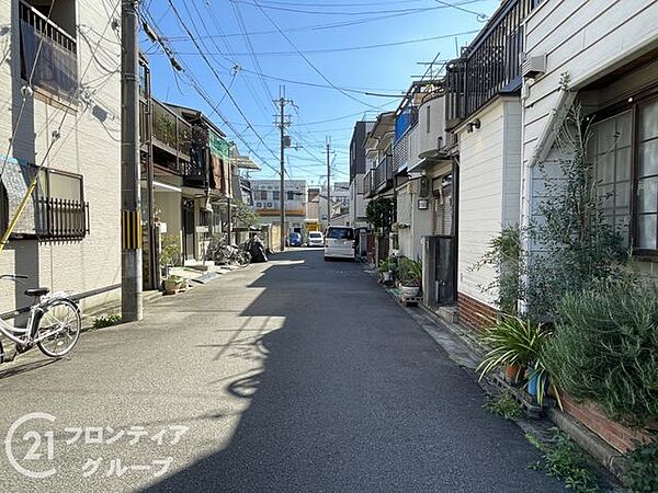 写真だけではわからない採光・広さ・周辺環境の実感は、実際に足を運んでみることが一番です。ご見学はいつでもご予約いただけます