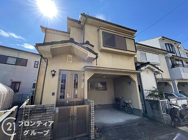 住まい選びは、価格や立地だけでなく、将来の暮らし方まで含めて考えることが大切です。今の段階で気になっていることを、まずスタッフに話してみてください