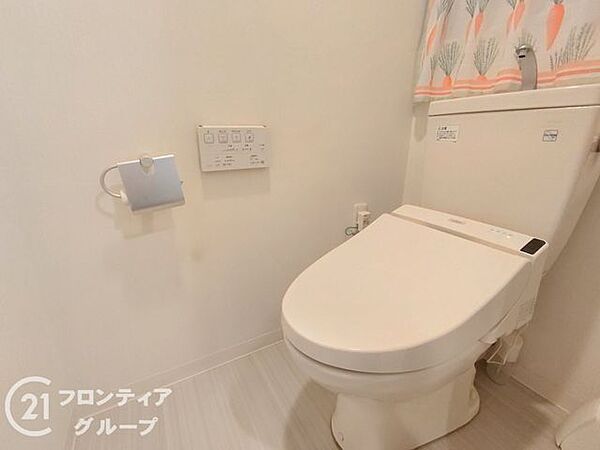 はじめてのマイホーム購入は、わからないことだらけで当然です。資金計画から物件選びまで、順を追ってスタッフが一緒に考えていきます