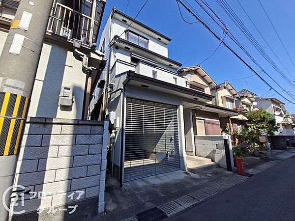 「賃貸のままでいいのか、買うべきか」その判断に必要な情報を、スタッフがわかりやすく整理してお伝えします。お気軽にご相談ください。