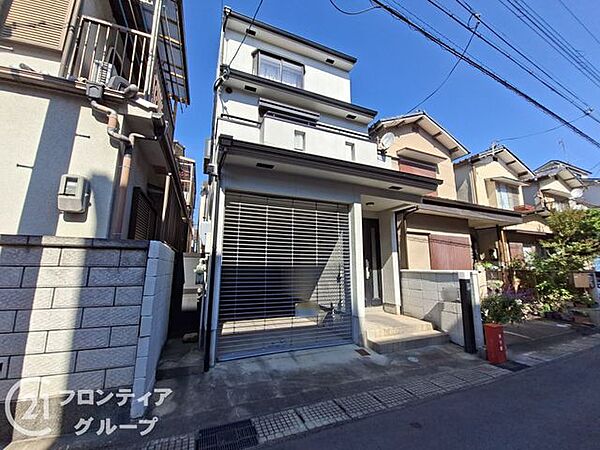 住宅購入の流れや必要な手続きについて、順を追ってご説明しています。はじめての方でも安心してご相談いただける環境を整えています。