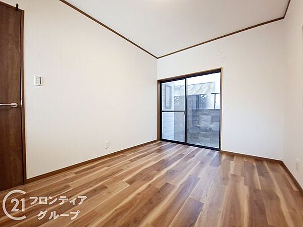 住まい選びは、価格や立地だけでなく、将来の暮らし方まで含めて考えることが大切です。今の段階で気になっていることを、まずスタッフに話してみてください