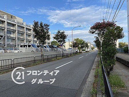 エリアの特性や周辺環境についての情報提供も行っています。物件だけでなく、地域の暮らしやすさも含めてご確認いただけます
