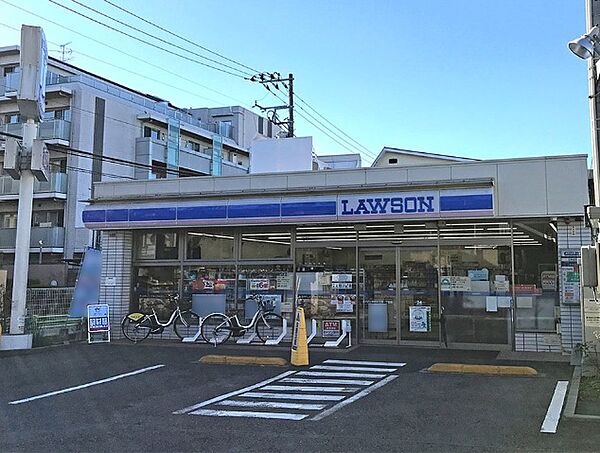 ◇急な買い物も安心のコンビニまで徒歩圏内。夜遅い時間の帰宅や、ちょっとした用事にも便利な立地です。