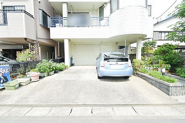 カースペース3台（車種による）
