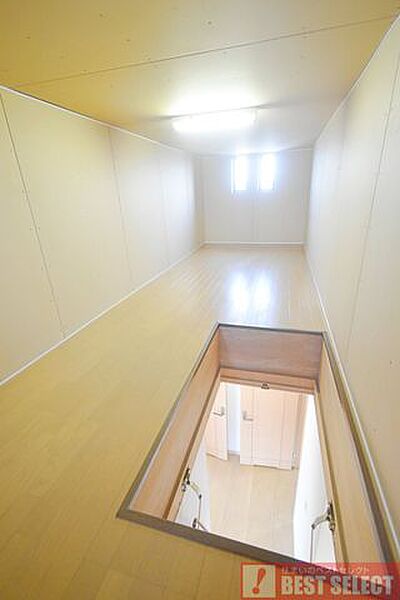 小屋裏収納