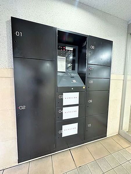 宅配ボックス完備
