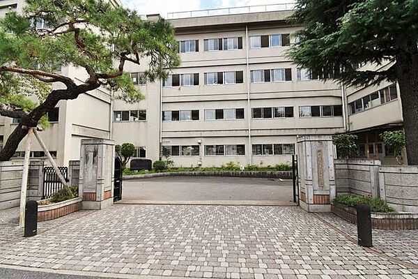 川越市立霞ケ関中学校 徒歩14分。 1120m