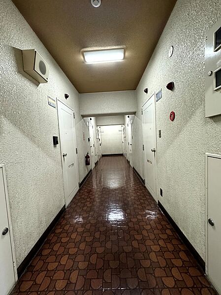 共有部内廊下