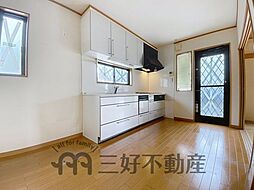 糸島市前原北二丁目戸建 4DKのリビング/ダイニング