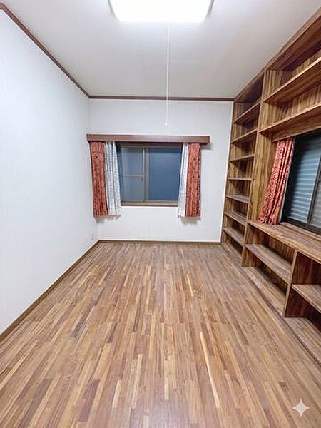 ※室内の家具家財を加工して消しています。