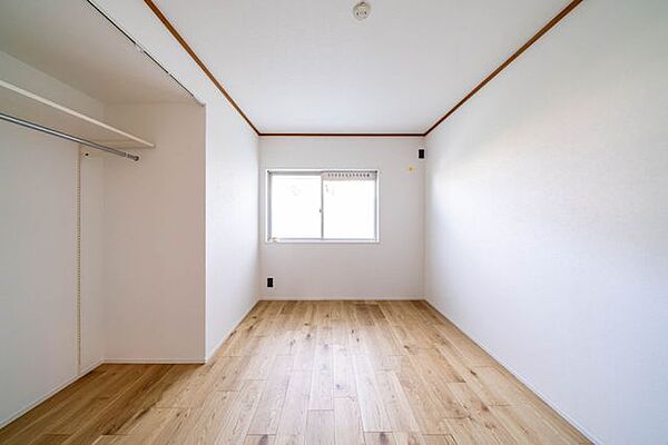 洋室を拡大表示