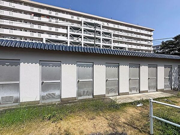 無償貸与の倉庫です。