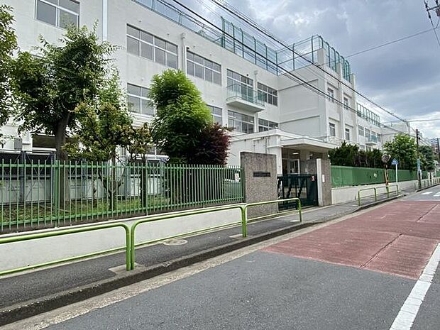 糀谷小学校元気な子、考える子、思いやる子を教育目標にした小学校 550m