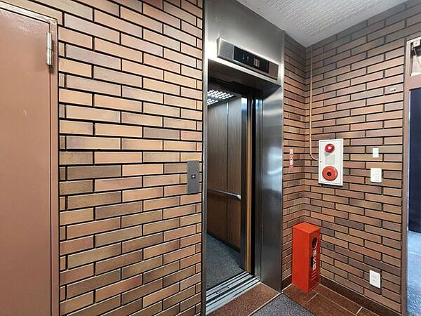 エレベータ