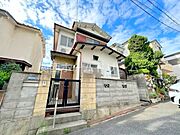 寝屋川市駅より徒歩18分 築50年2ヶ月 2階建の賃貸物件